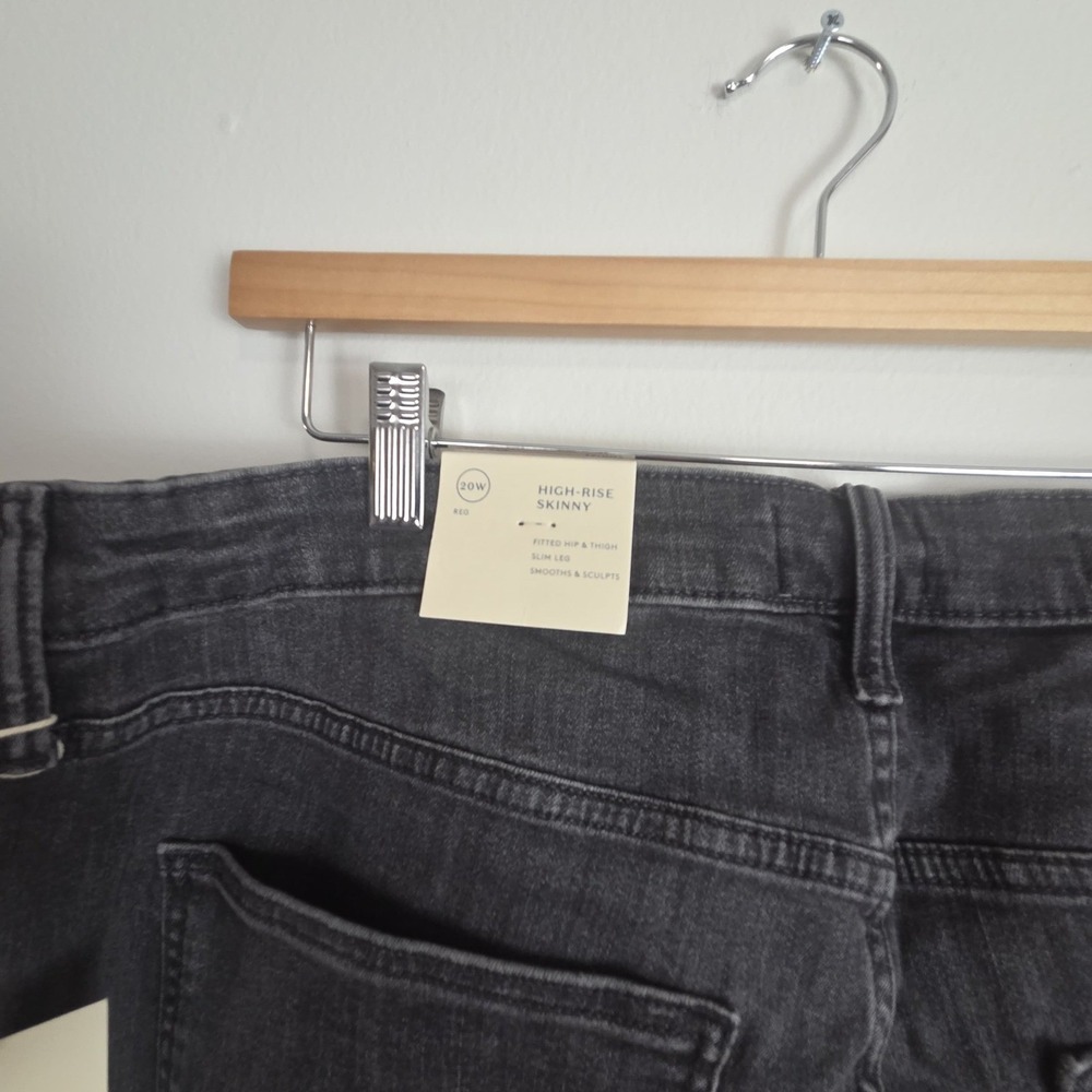 Universal Thread‎ Womens High-Rise Skinny Jeans Black Dark Wash 20W Regular NWT - Picture 7 of 9